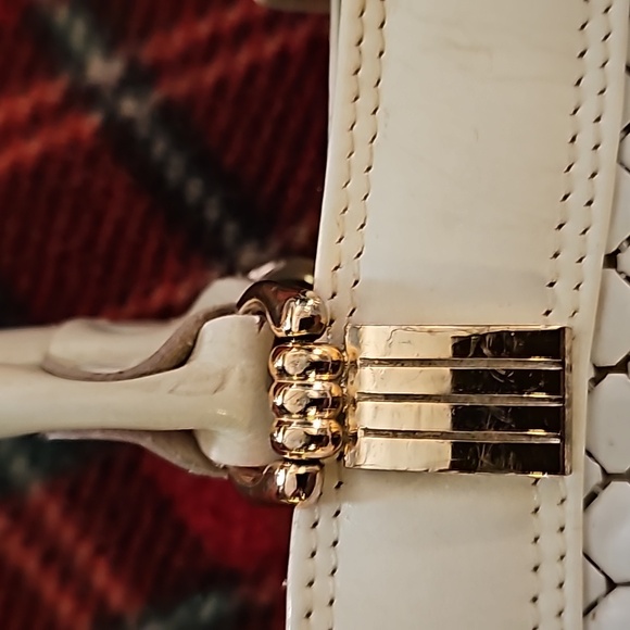 White R Purse - Chain Mail - Picture 15 of 16